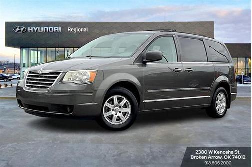2010 Chrysler Town & Country Touring