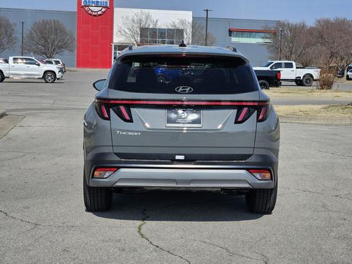 2026 Hyundai TUCSON SEL Premium