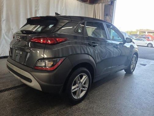 2022 Hyundai KONA SE