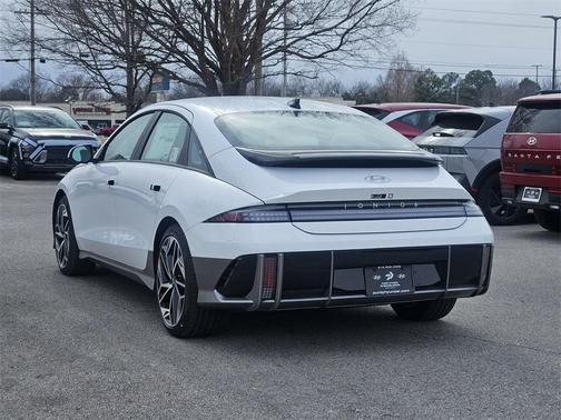 2025 Hyundai IONIQ 6 SEL