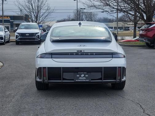 2025 Hyundai IONIQ 6 SEL