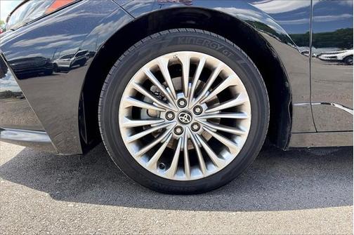 2021 Toyota Avalon Hybrid Limited