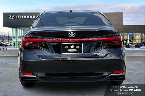 2021 Toyota Avalon Hybrid Limited