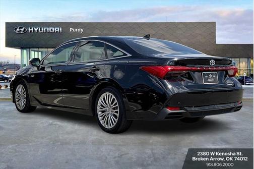 2021 Toyota Avalon Hybrid Limited