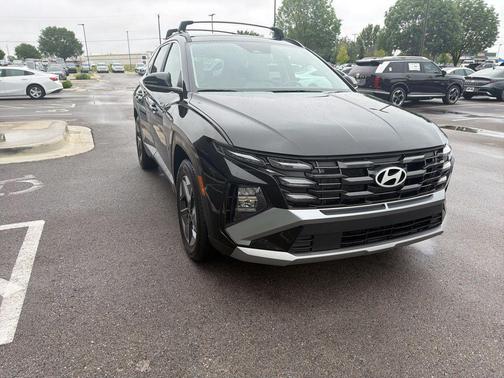Phantom Black 2025 Hyundai TUCSON SEL Convenience