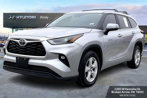 2023 Toyota Highlander LE