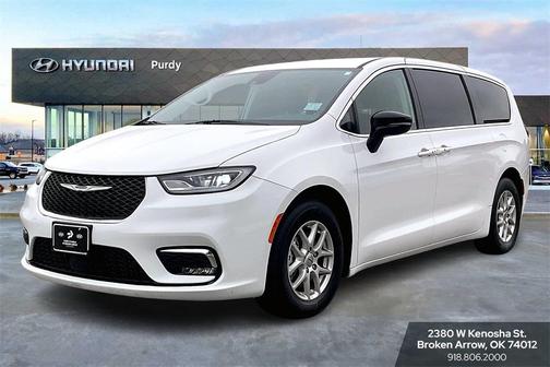 2024 Chrysler Pacifica Touring L