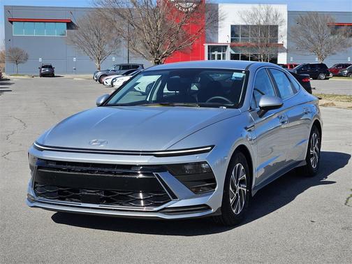 2026 Hyundai SONATA Hybrid Base