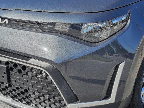Gravity Gray 2024 Kia Soul LX