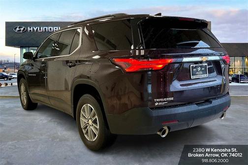 2023 Chevrolet Traverse LT Cloth