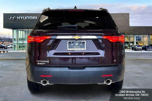 2023 Chevrolet Traverse LT Cloth
