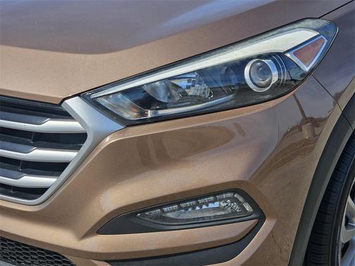 2017 Hyundai TUCSON SE Plus