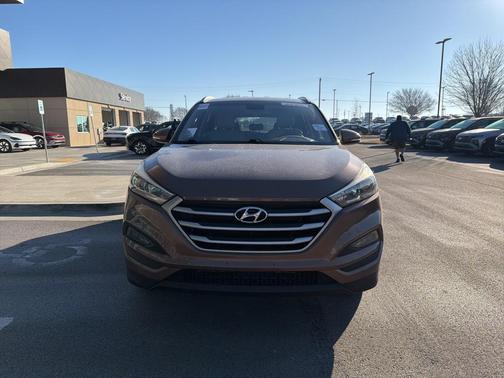 2017 Hyundai TUCSON SE Plus