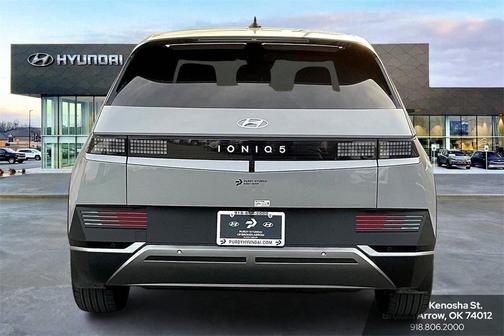 2024 Hyundai IONIQ 5 SEL