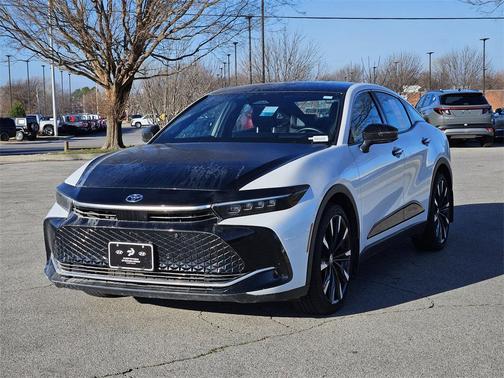 2025 Toyota Crown Platinum