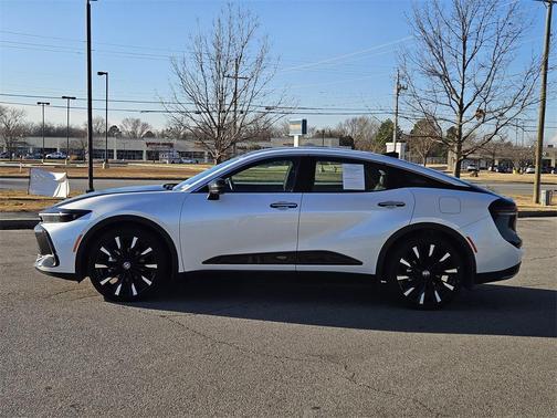 2025 Toyota Crown Platinum