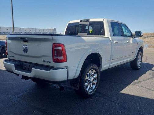 2022 RAM 2500 Limited Crew Cab 4x4 6'4' Box