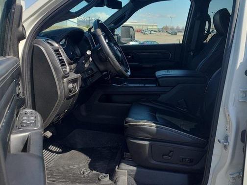 2022 RAM 2500 Limited Crew Cab 4x4 6'4' Box