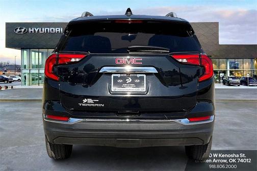 2021 GMC Terrain SLT