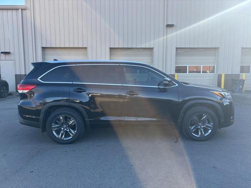 2018 Toyota Highlander Limited Platinum