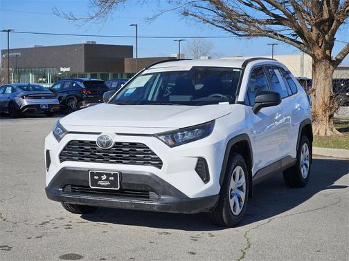 2020 Toyota RAV4 LE