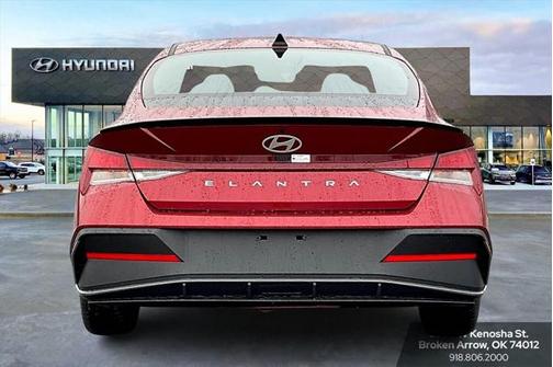 2025 Hyundai ELANTRA Sport