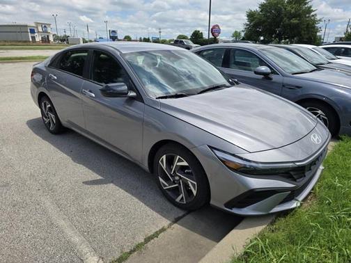 2025 Hyundai ELANTRA Sport