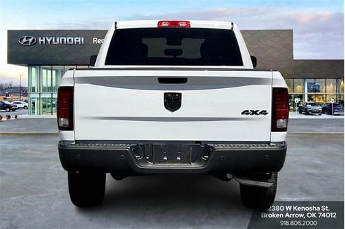 2024 RAM 1500 Classic Warlock Crew Cab 4x4 5'7' Box