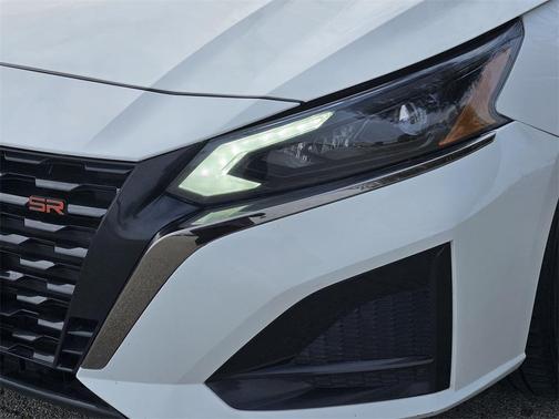 2024 Nissan Altima SR FWD