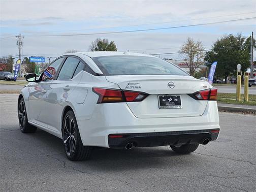 2024 Nissan Altima SR FWD