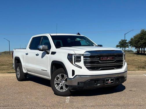 2024 GMC Sierra 1500 SLT