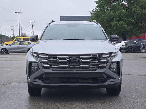 Shimmering Silver 2026 Hyundai TUCSON XRT