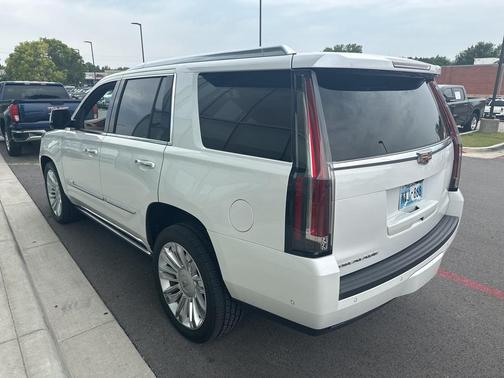 2019 Cadillac Escalade Platinum