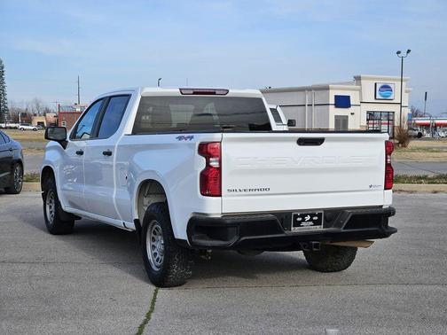 2023 Chevrolet Silverado 1500 WT