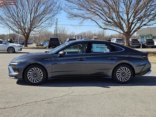 2026 Hyundai SONATA Hybrid Limited