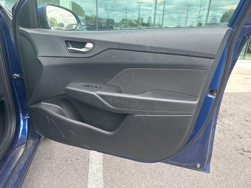 Admiral Blue 2022 Hyundai Accent SE