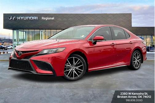 2024 Toyota Camry SE