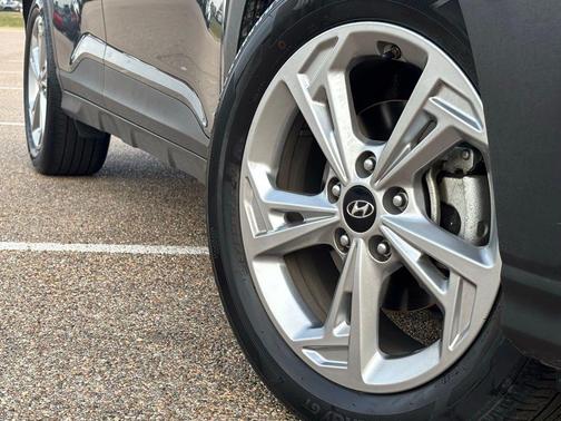 Ecotronic Gray 2023 Hyundai KONA SEL