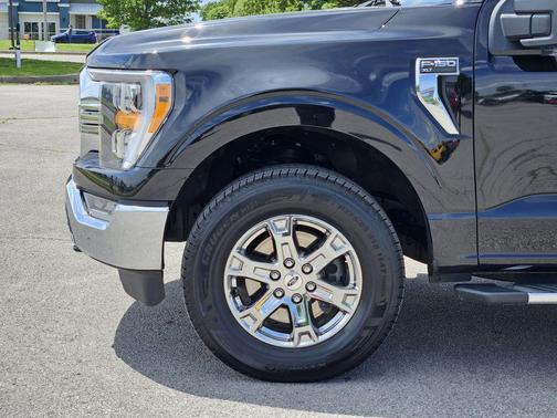 Agate Black Metallic 2023 Ford F-150 XLT