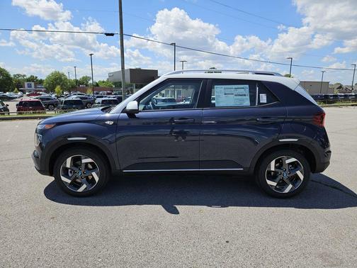 Denim w/White Roof 2026 Hyundai VENUE SEL w/Two-Tone Roof