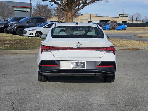 2025 Hyundai ELANTRA HEV Limited