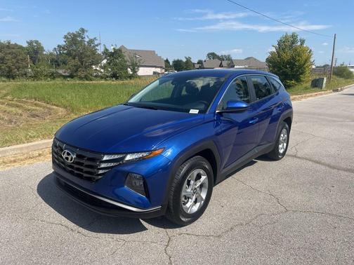 2024 Hyundai TUCSON SE