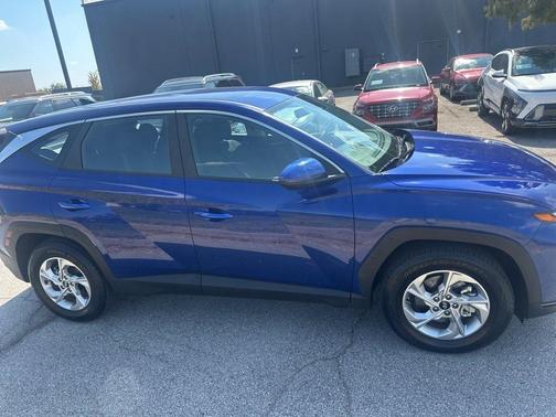 2024 Hyundai TUCSON SE