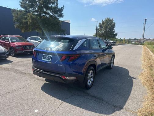 2024 Hyundai TUCSON SE