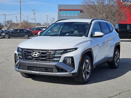 2026 Hyundai TUCSON Hybrid SEL