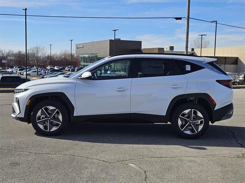 2026 Hyundai TUCSON Hybrid SEL