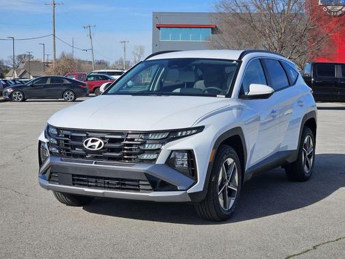 2026 Hyundai TUCSON Hybrid SEL