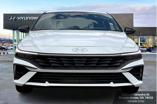 2025 Hyundai ELANTRA Sport