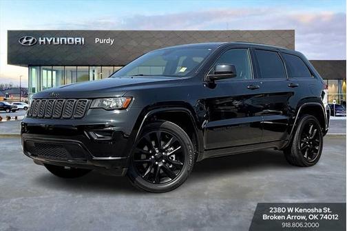 2022 Jeep Grand Cherokee Laredo