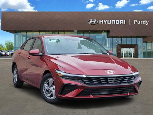 2025 Hyundai ELANTRA SE